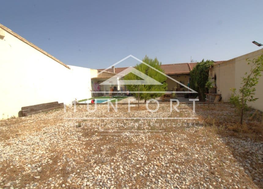 3 bedroom Villa for sale in Valle del Sol with pool - € 250,000 (Ref: 9996216)