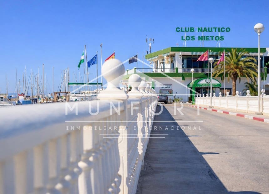 2 bedroom Penthouse for sale in Los Nietos with pool - € 143,000 (Ref: 9996307)