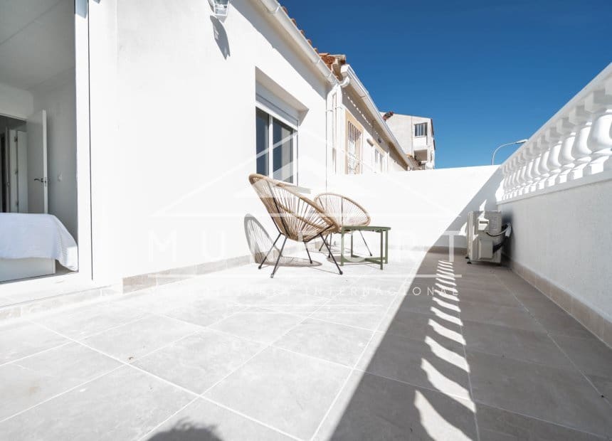 2 soveværelse Byhus til salg i Torrevieja med swimmingpool - € 224.900 (Ref: 9999428)