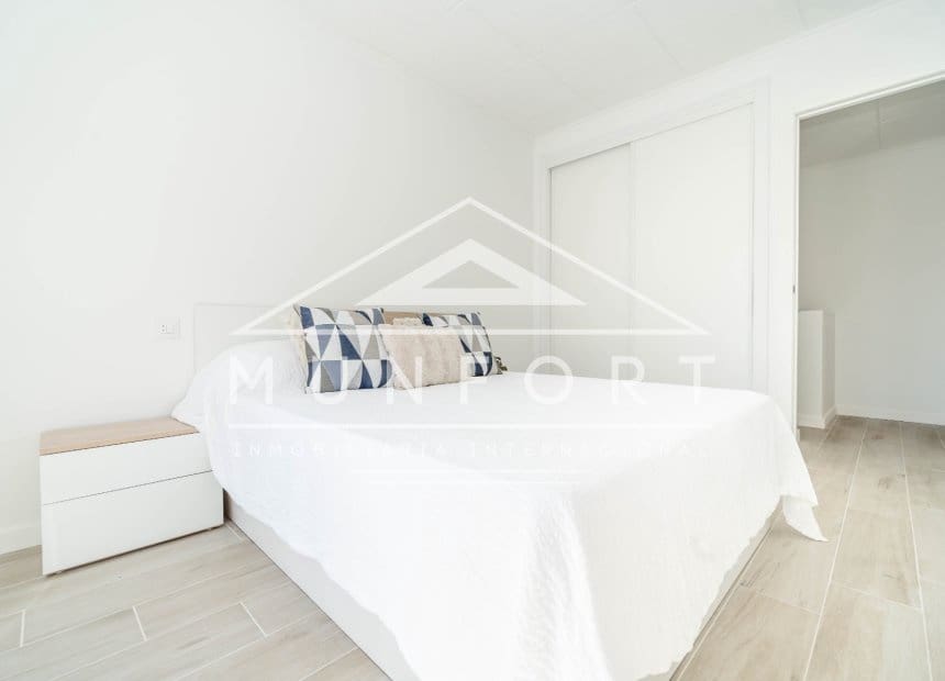 2 soveværelse Byhus til salg i Torrevieja med swimmingpool - € 224.900 (Ref: 9999428)