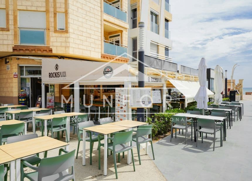 2 soveværelse Byhus til salg i Torrevieja med swimmingpool - € 224.900 (Ref: 9999428)
