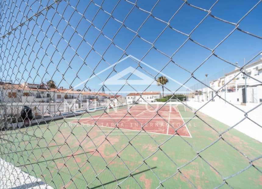 2 soveværelse Byhus til salg i Torrevieja med swimmingpool - € 224.900 (Ref: 9999428)