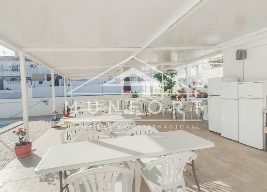 2 soveværelse Byhus til salg i Torrevieja med swimmingpool - € 224.900 (Ref: 9999428)