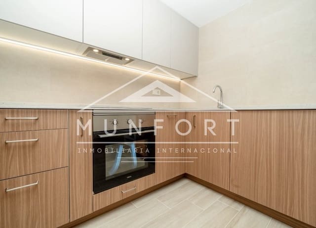 2 soveværelse Byhus til salg i Torreblanca, Torrevieja med swimmingpool - € 224.900 (Ref: 9999428)