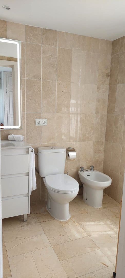 4 camera da letto Villa da affittare in El Paraiso con piscina garage - 5.500 € (Rif: 10172090)