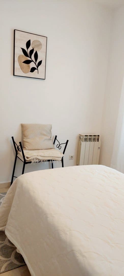 4 camera da letto Villa da affittare in El Paraiso con piscina garage - 5.500 € (Rif: 10172090)