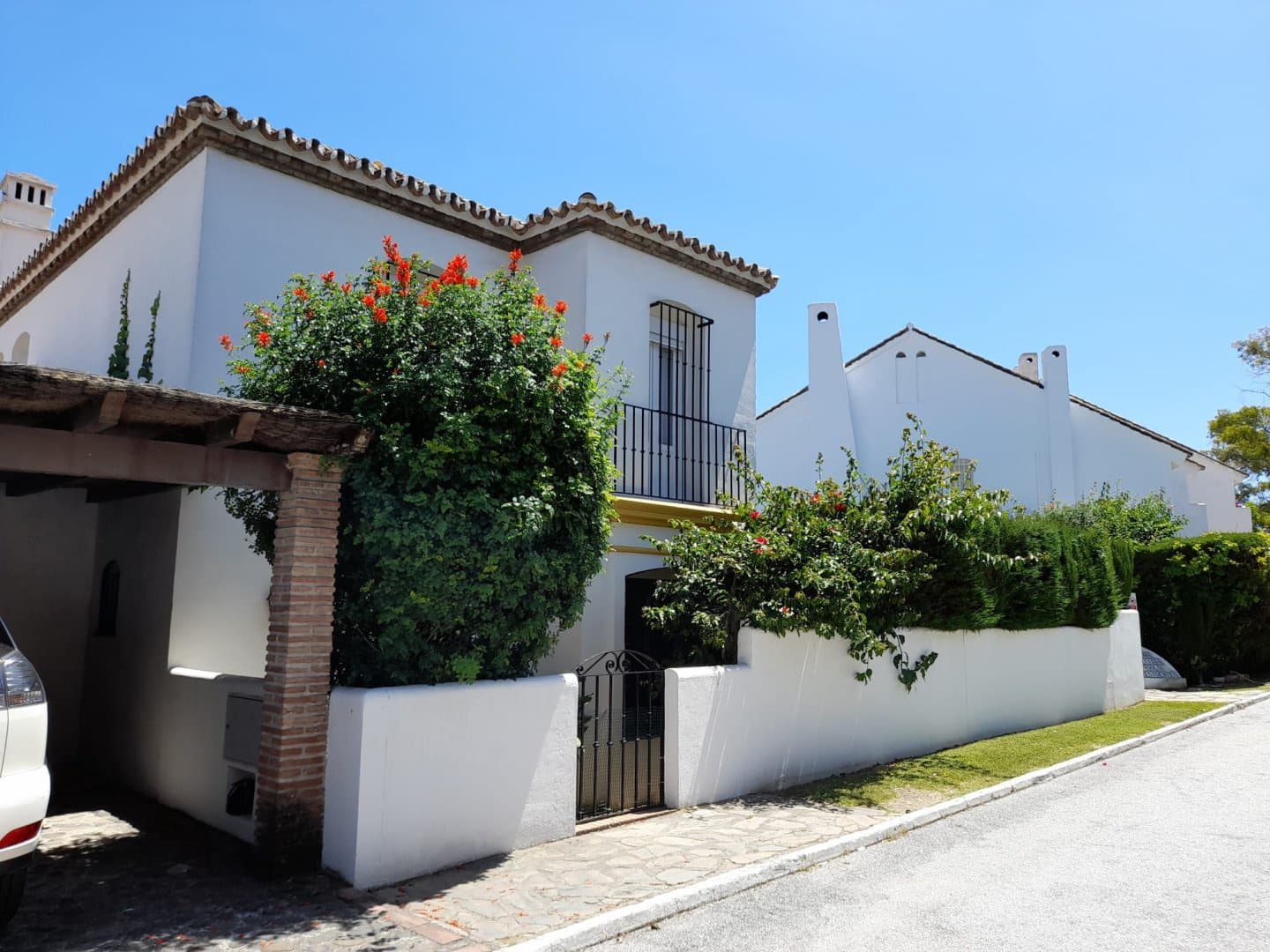 4 camera da letto Villa da affittare in El Paraiso con piscina garage - 5.500 € (Rif: 10172090)