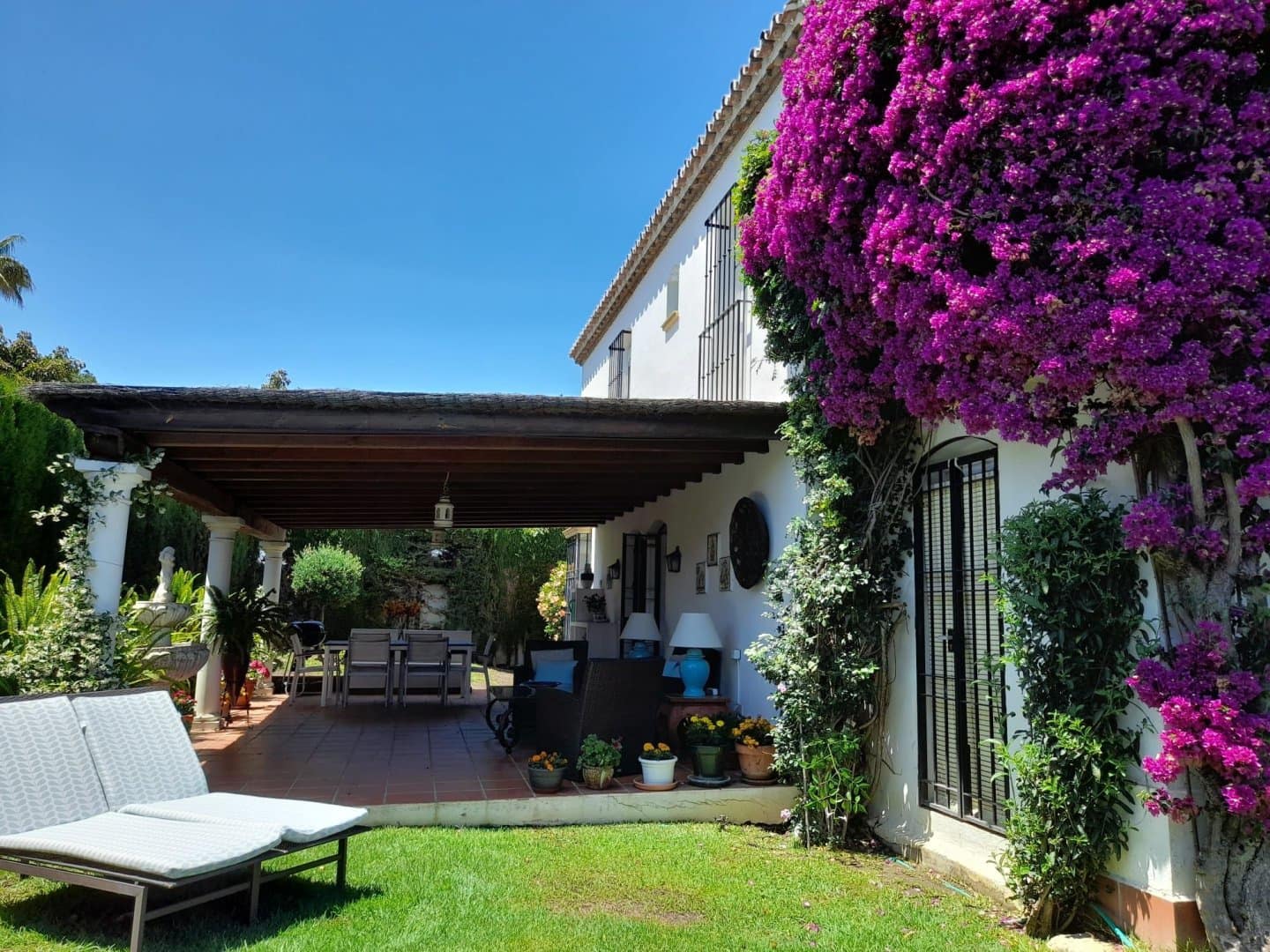 4 camera da letto Villa da affittare in El Paraiso con piscina garage - 5.500 € (Rif: 10172090)