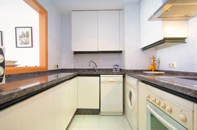 Apartamento de 2 habitaciones en Marbella en alquiler vacacional con piscina - 1.800 € (Ref: 3477635)