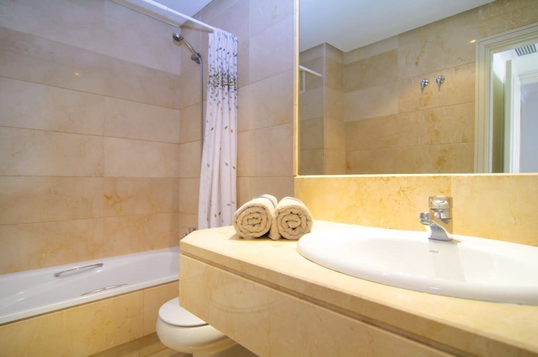 2 sypialnia Apartament na kwatery wakacyjne w Marbella z basenem - 1 800 € (Ref: 3477635)
