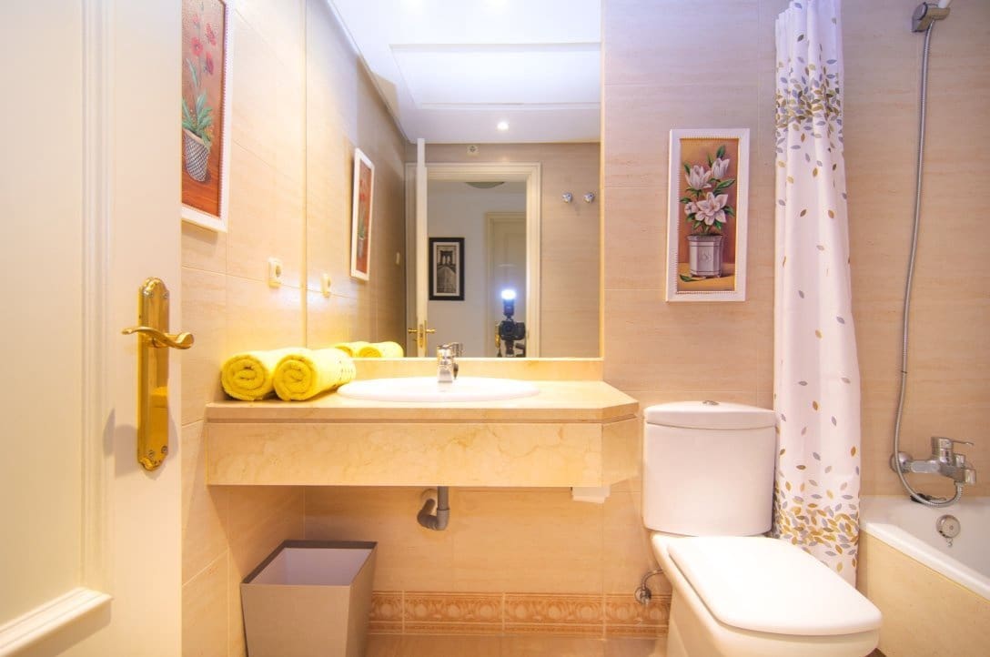 2 sypialnia Apartament na kwatery wakacyjne w Marbella z basenem - 1 800 € (Ref: 3477635)