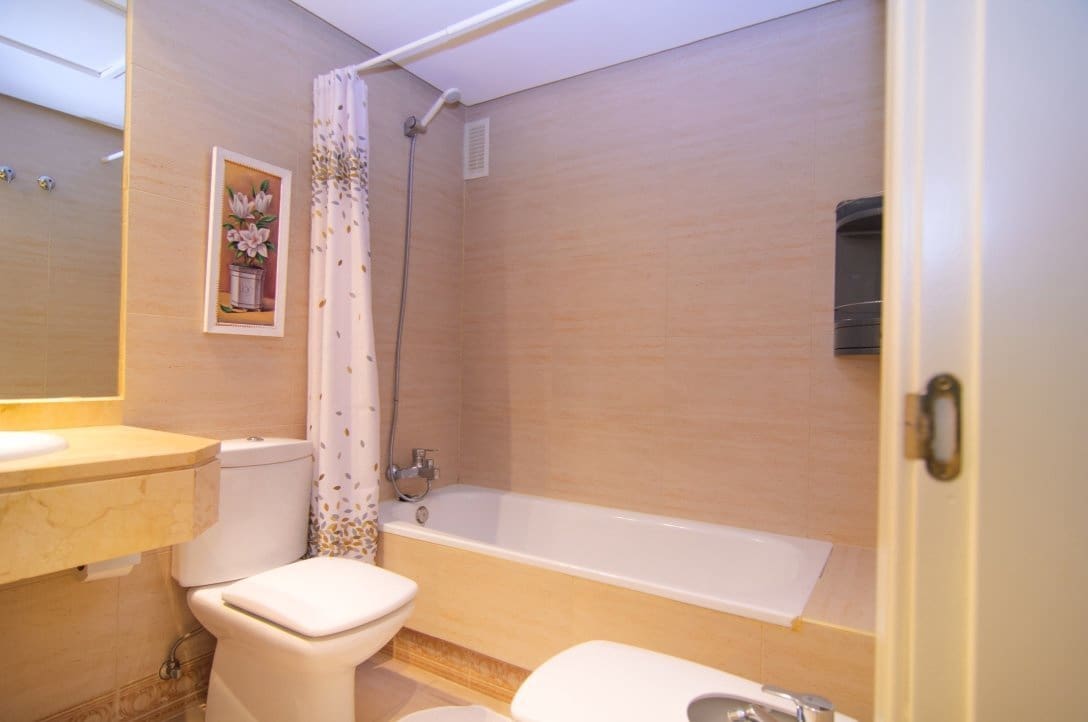2 sypialnia Apartament na kwatery wakacyjne w Marbella z basenem - 1 800 € (Ref: 3477635)