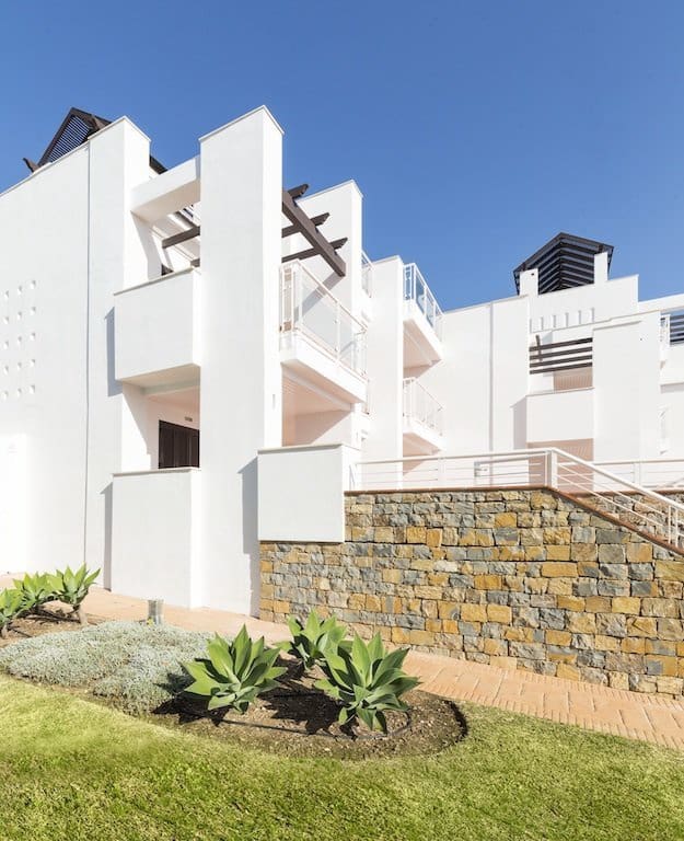 2 soveværelse Lejlighed til salg i Casares med swimmingpool garage - € 380.000 (Ref: 3504635)