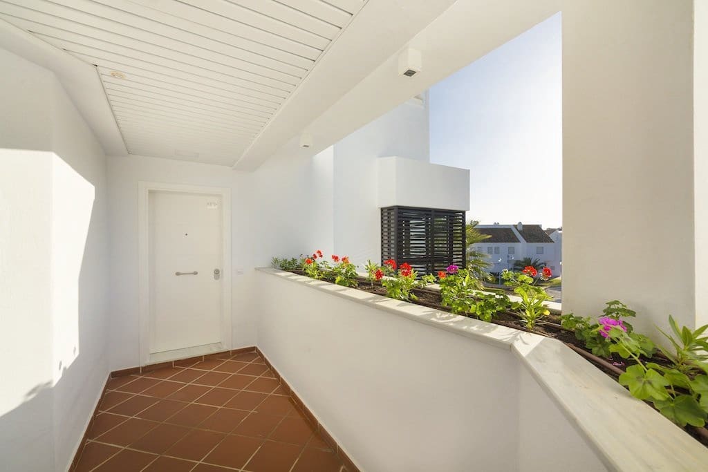 2 soveværelse Lejlighed til salg i Casares med swimmingpool garage - € 380.000 (Ref: 3504635)