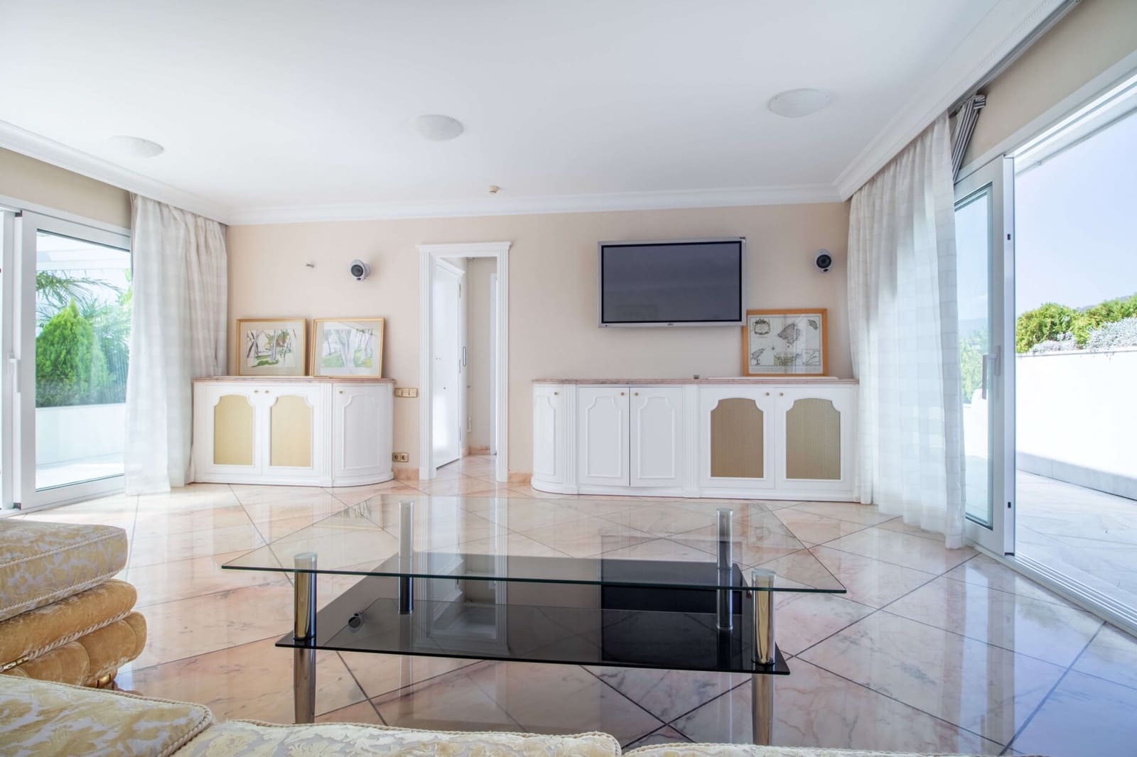 4 sypialnia Apartament na sprzedaż w Nueva Andalucia z basenem - 1 950 000 € (Ref: 3916320)