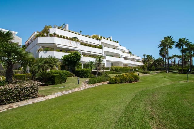 4 camera da letto Appartamento in vendita in Las Brisas, Marbella con piscina - 1.950.000 € (Rif: 3916320)
