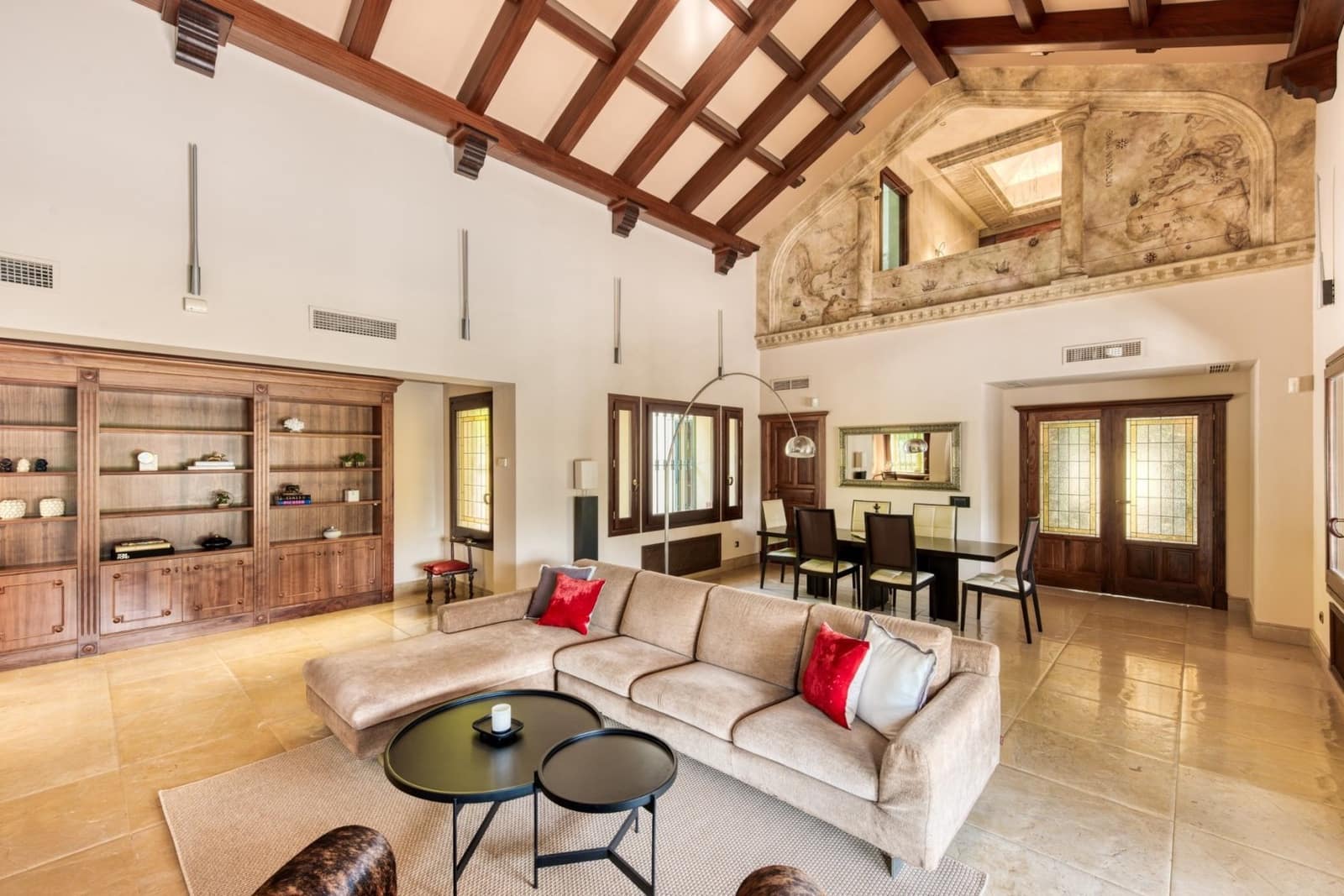 Villa/Maison de 4 chambres de location de vacances à Golden Mile avec piscine garage - 5 000 € (Ref: 3947424)