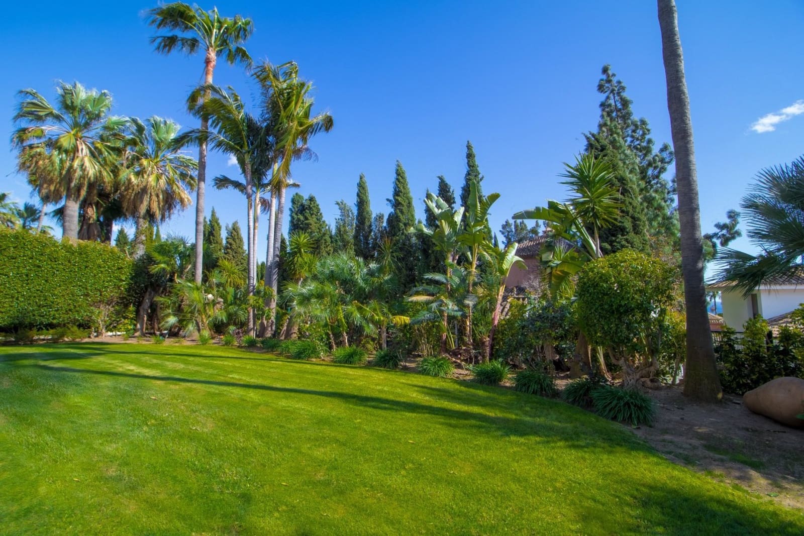 Villa/Maison de 4 chambres de location de vacances à Golden Mile avec piscine garage - 5 000 € (Ref: 3947424)