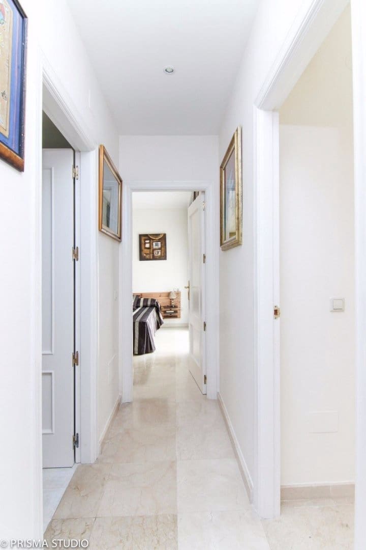 4 sypialnia Willa na sprzedaż w La Sierrezuela z basenem garażem - 739 500 € (Ref: 4312803)