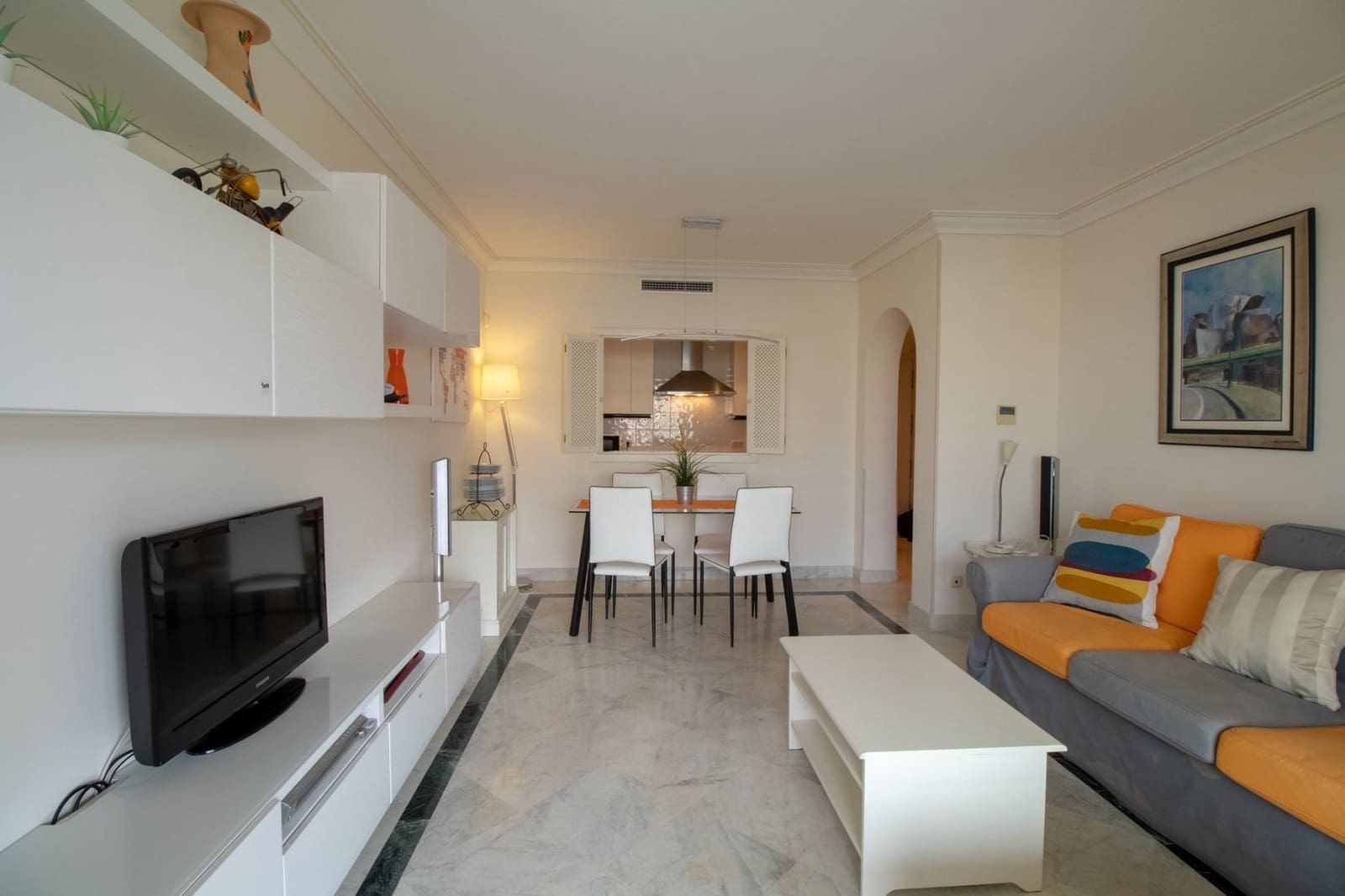 2 bedroom Apartment for holiday rental in Marbella with pool garage - € 1,800 (Ref: 4505961)