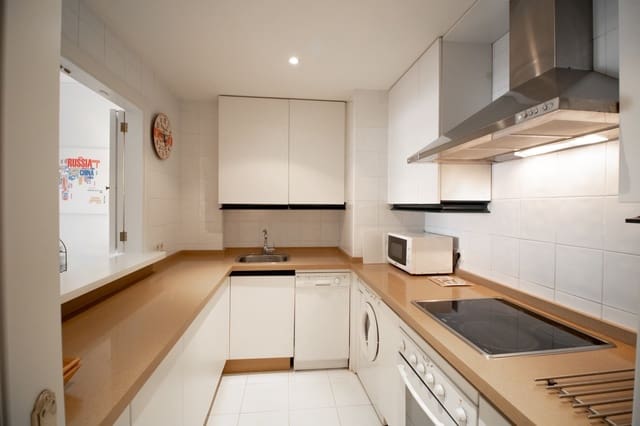   2 soveværelse   ferieLejlighed i Marbella med   swimmingpool  garage  - € 1.800 (Ref: 4505961)