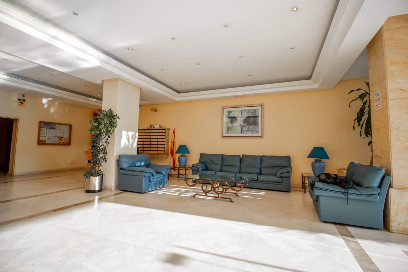 2 bedroom Apartment for sale in Marbella with pool - € 800,000 (Ref: 5016332)