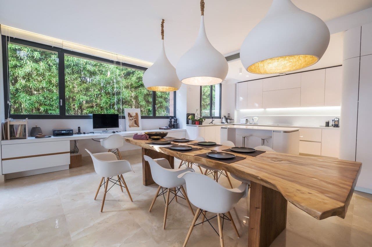 4 sypialnia Apartament na sprzedaż w Marbella z basenem garażem - 1 900 000 € (Ref: 5540635)