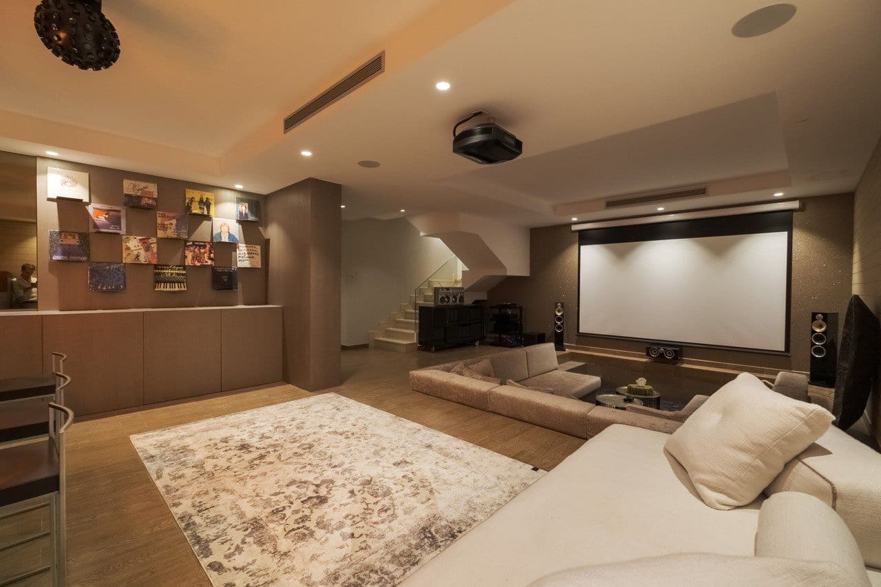 4 sypialnia Apartament na sprzedaż w Marbella z basenem garażem - 1 900 000 € (Ref: 5540635)