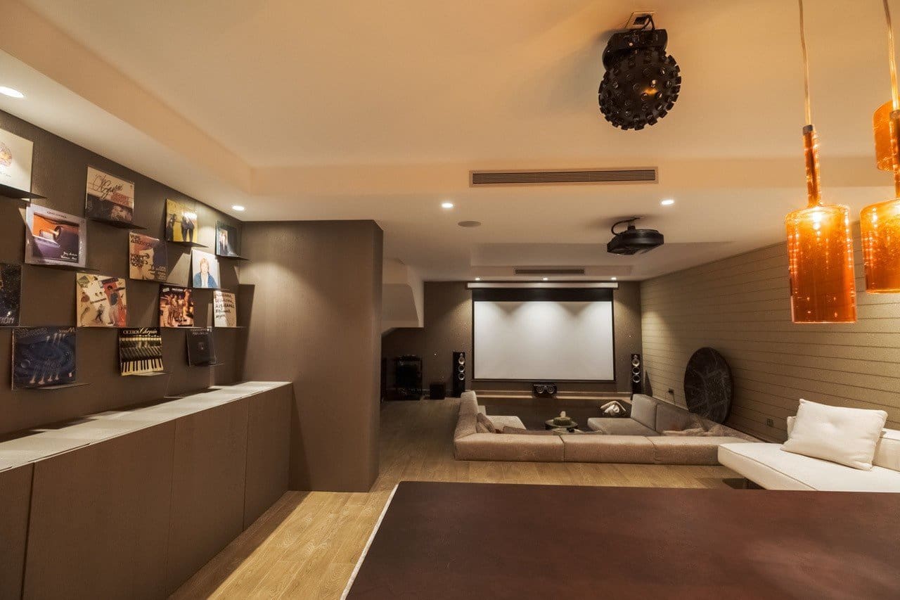 4 sypialnia Apartament na sprzedaż w Marbella z basenem garażem - 1 900 000 € (Ref: 5540635)