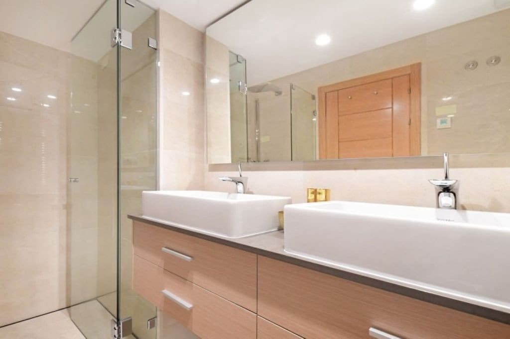 7 sovrum Villa för semesterbostäder i Nueva Andalucia med pool garage - 9 000 € (Ref: 6056581)