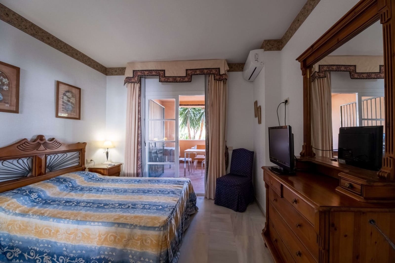 2 bedroom Apartment for sale in Mijas with pool garage - € 230,000 (Ref: 7213674)