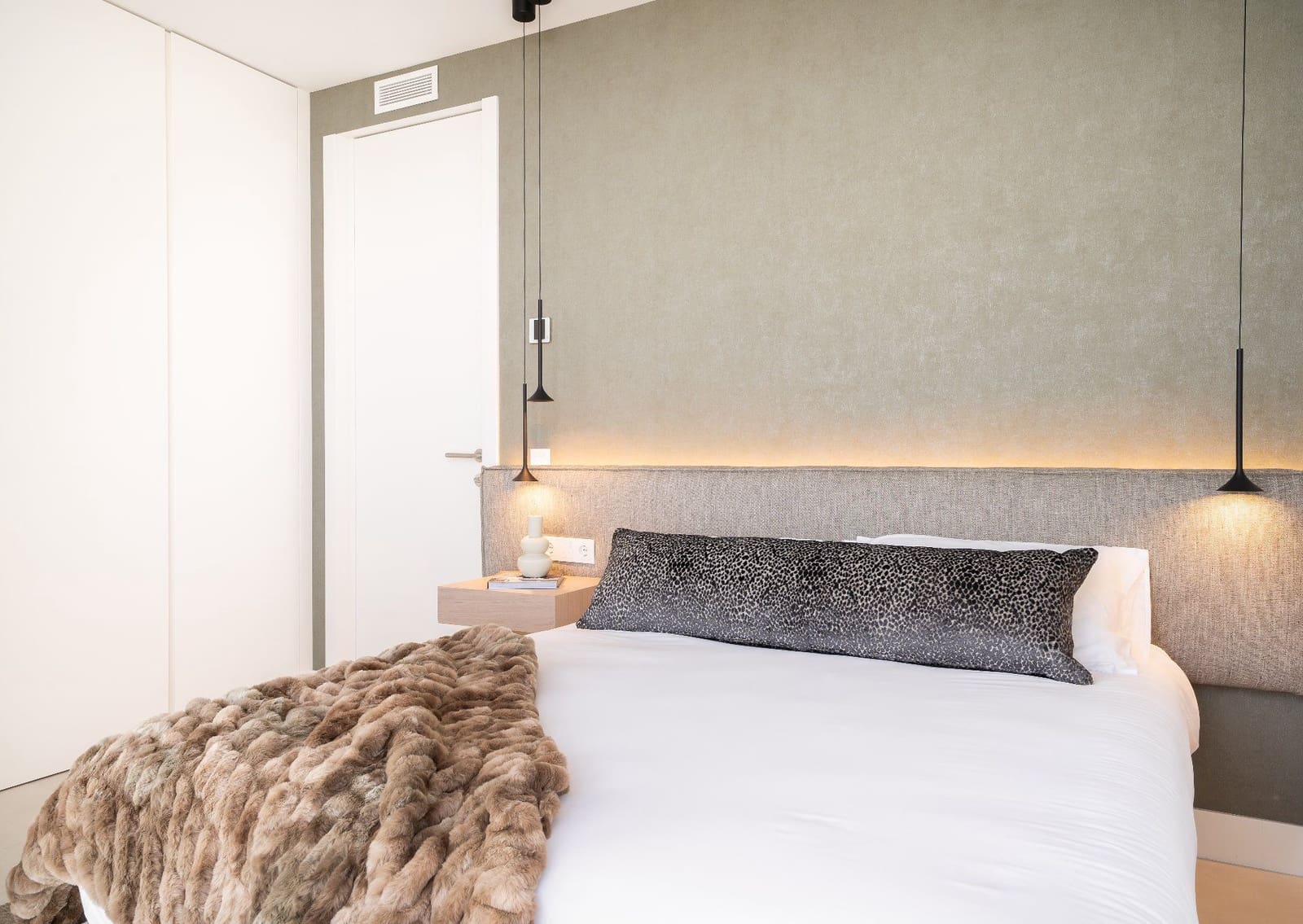 3 soveværelse Lejlighed til salg i Estepona med swimmingpool - € 1.150.000 (Ref: 7430054)