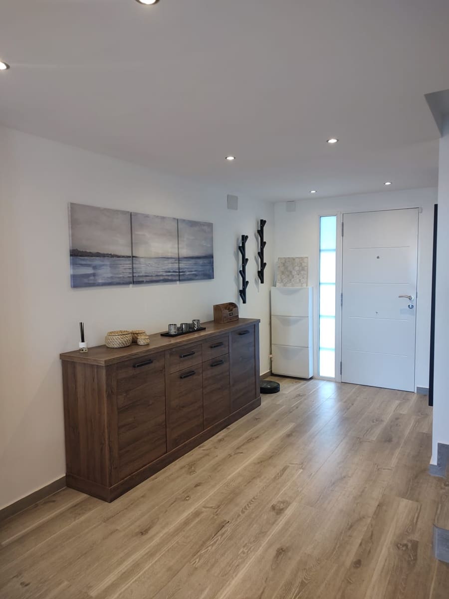 4 soverom Hus til salgs i Calahonda med svømmebasseng - € 562 000 (Ref: 7430059)