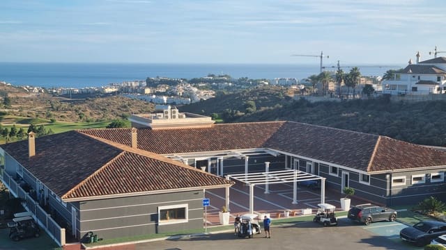 2 soveværelse Lejlighed til salg i Riviera del Sol, Mijas med swimmingpool - € 799.000 (Ref: 7430065)