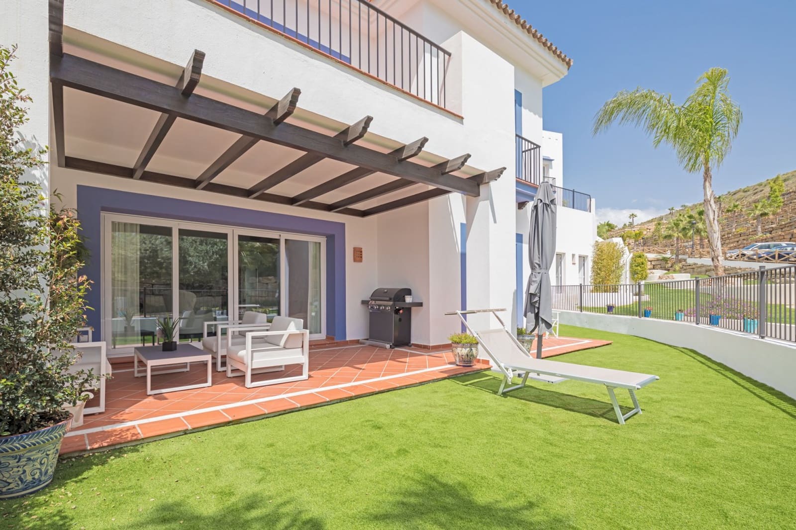 3 bedroom Apartment for sale in Benahavis with pool garage - € 598,000 (Ref: 7469077)