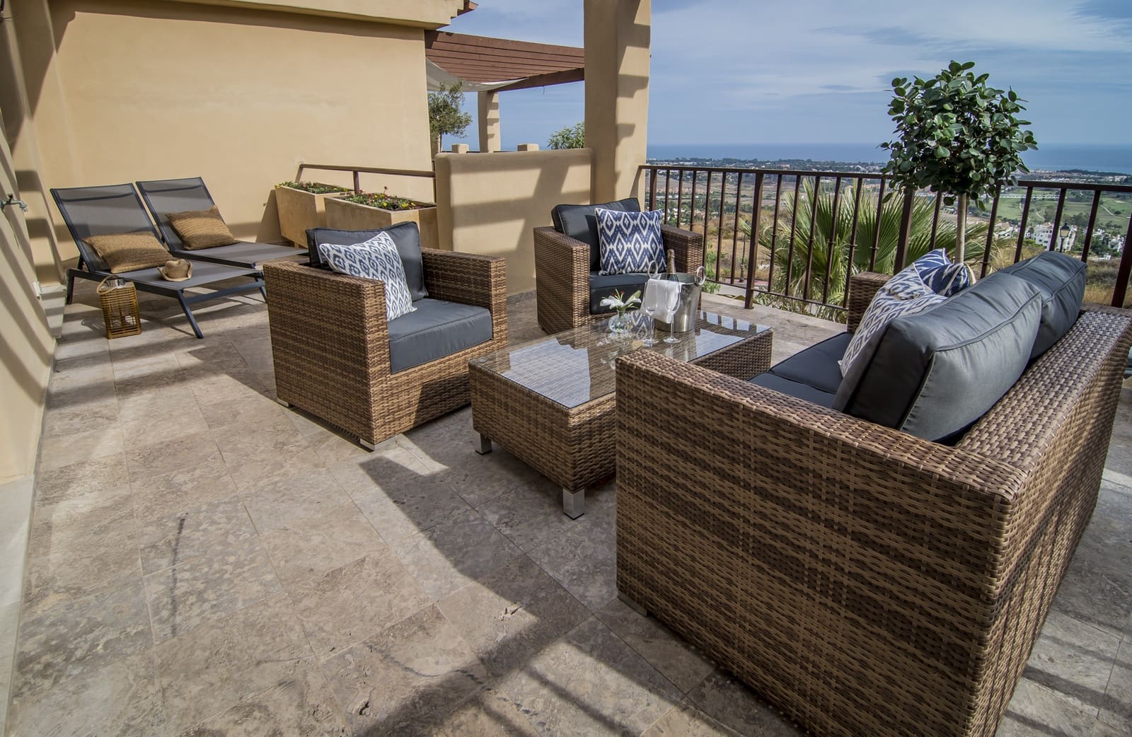 2 slaapkamer Appartement te koop in Benahavis met zwembad - € 495.000 (Ref: 7474192)