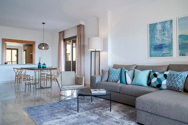 2 bedroom Apartment for sale in El Paraíso, Benahavís with pool - € 495,000 (Ref: 7474192)