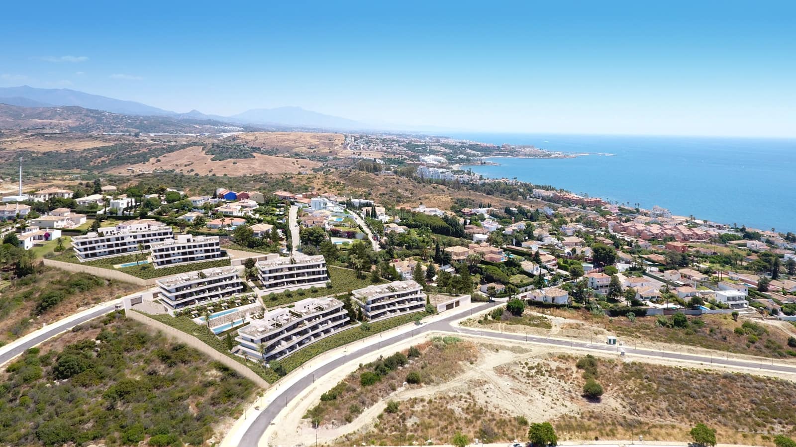 3 makuuhuone Huoneisto myytävänä paikassa Estepona mukana uima-altaan - 710 000 € (Ref: 7474193)