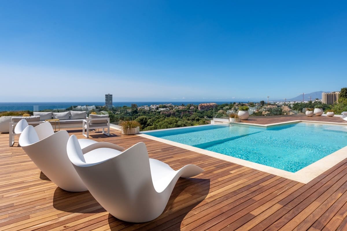 5 soverom Villa til salgs i Rio Real med svømmebasseng - € 5 000 000 (Ref: 7616306)