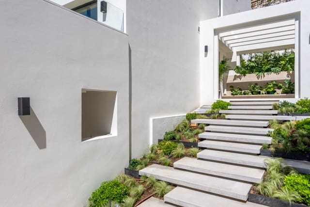 5 sovrum Villa till salu i Río Real, Marbella med pool - 5 000 000 € (Ref: 7616306)
