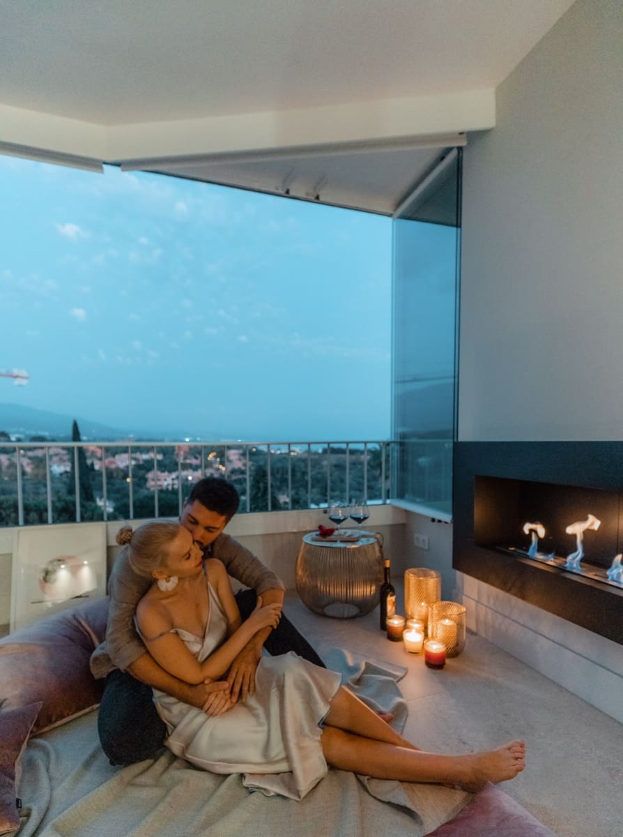 2 bedroom Apartment for sale in Puerto Banus with pool - € 770,000 (Ref: 7692706)