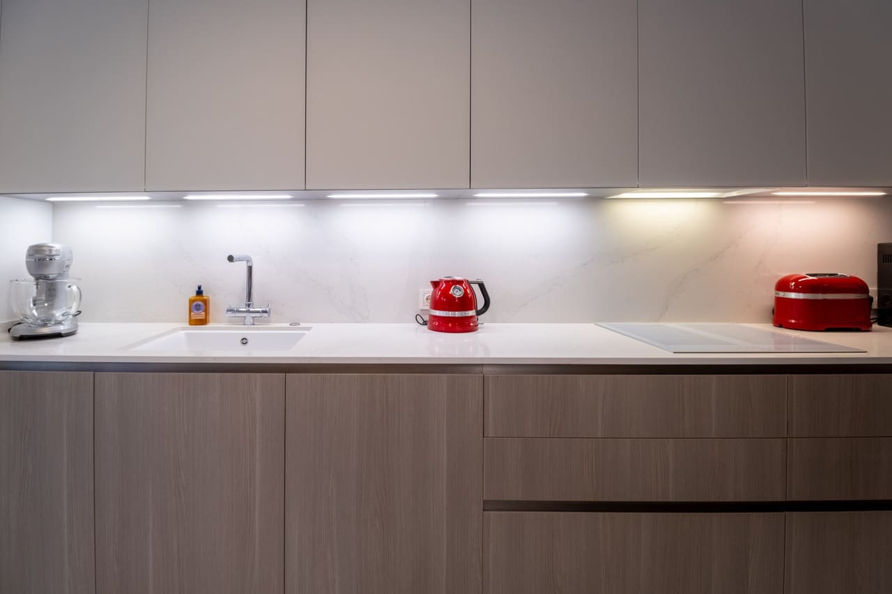 2 bedroom Apartment for sale in Puerto Banus with pool - € 770,000 (Ref: 7692706)