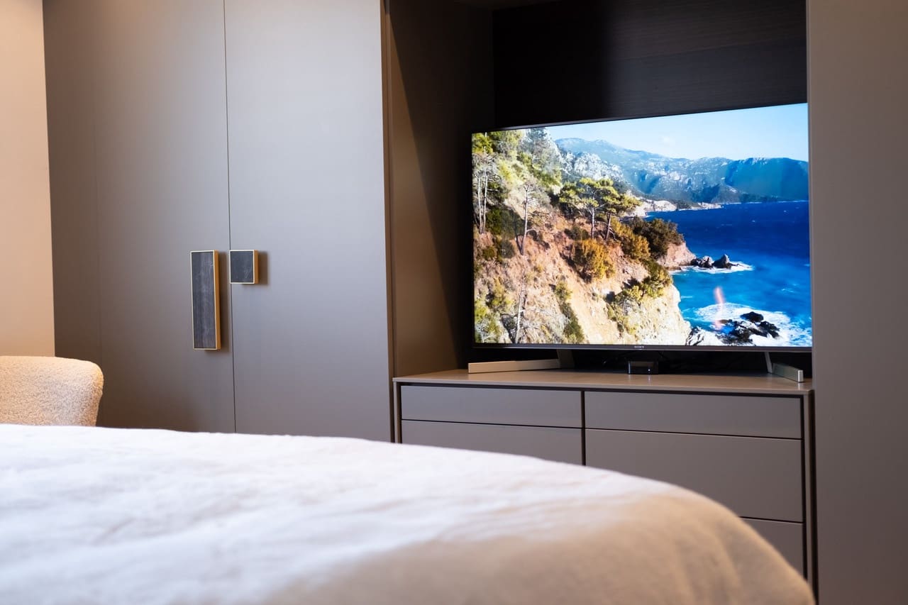 2 bedroom Apartment for sale in Puerto Banus with pool - € 770,000 (Ref: 7692706)