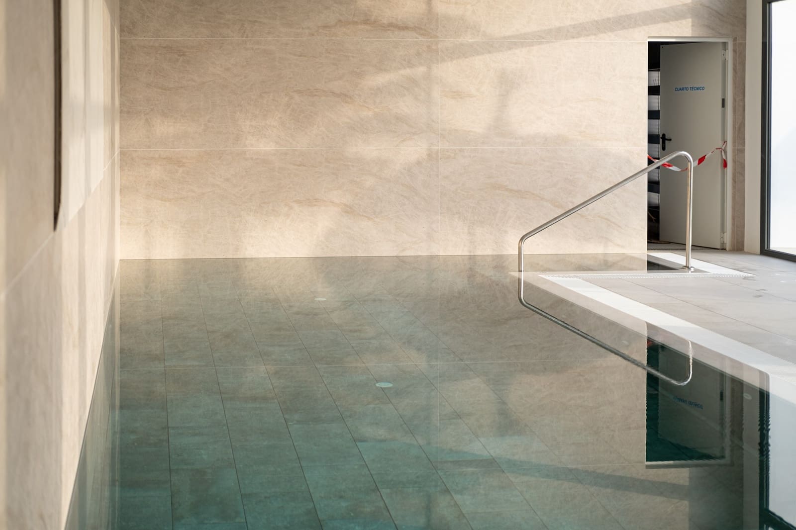 3 soveværelse Lejlighed til salg i Artola med swimmingpool - € 1.100.000 (Ref: 7705672)