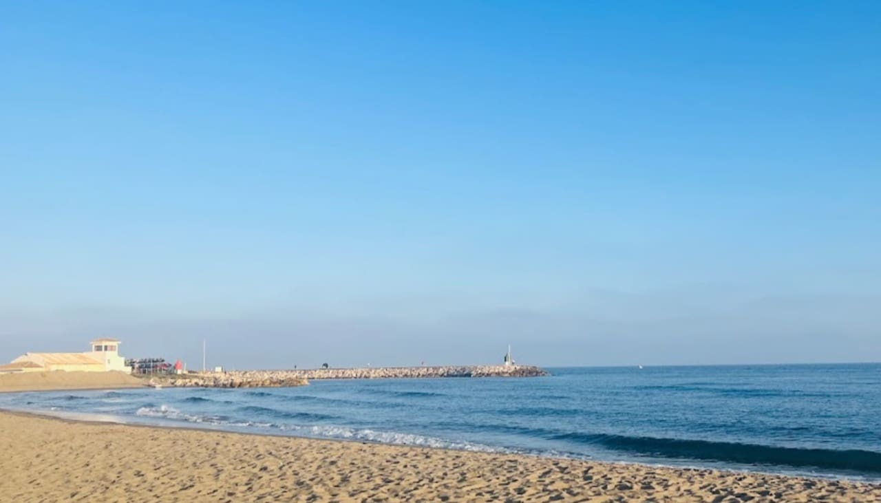 3 soveværelse Lejlighed til salg i Artola med swimmingpool - € 1.100.000 (Ref: 7705672)