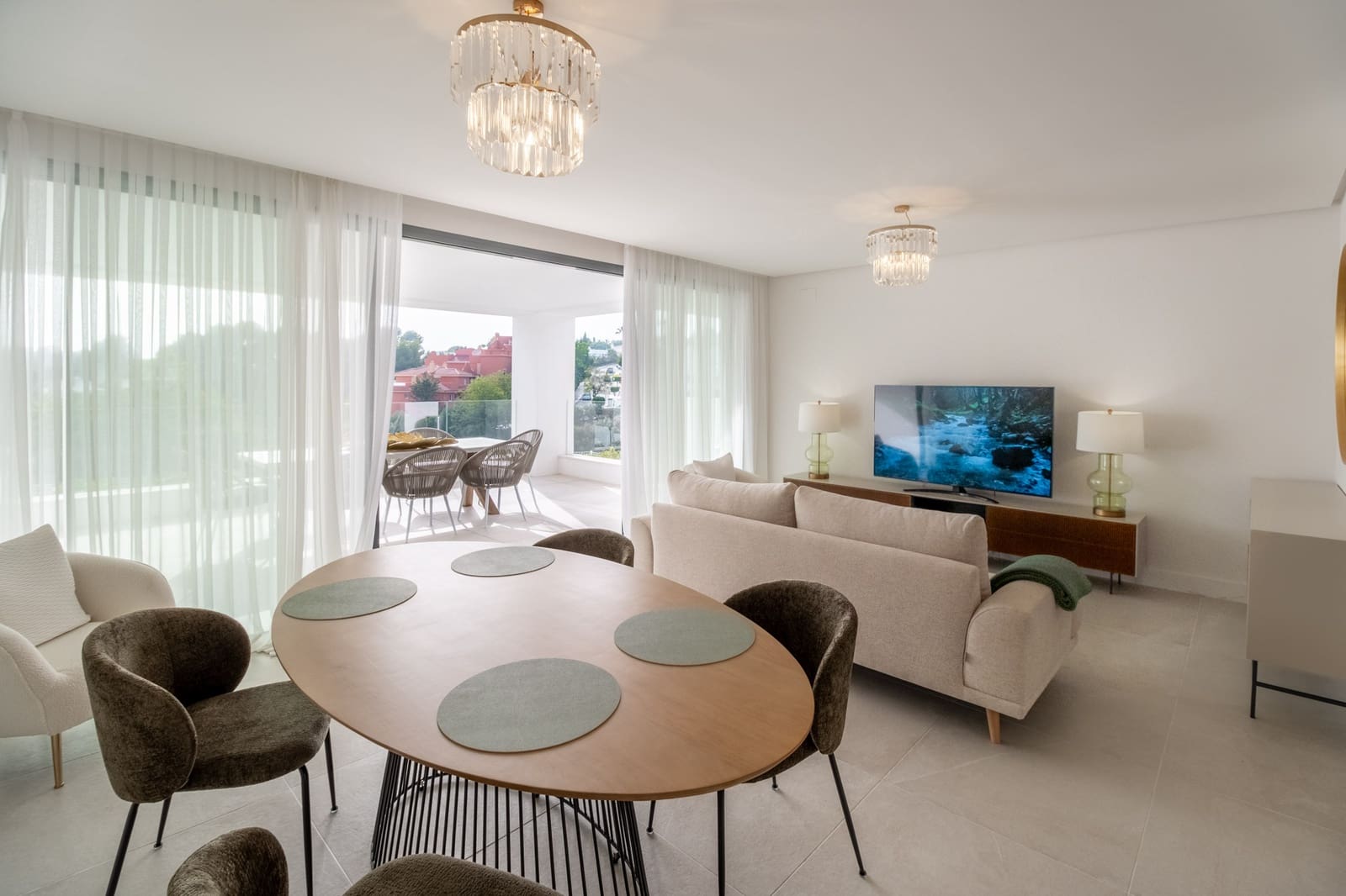 3 soveværelse Lejlighed til salg i Artola med swimmingpool - € 1.100.000 (Ref: 7705672)