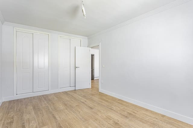 Apartamento de 2 habitaciones en Nueva Andalucía Centro, Marbella en venta con piscina - 415.000 € (Ref: 7767295)