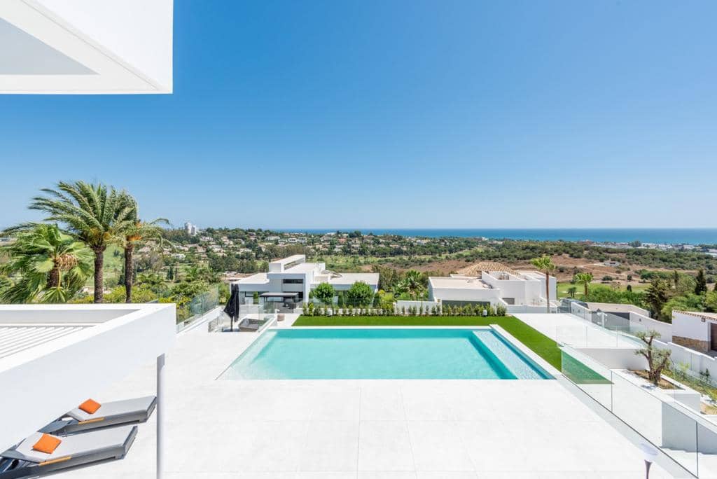 6 sovrum Villa till salu i Benahavis med pool - 4 980 000 € (Ref: 8162732)