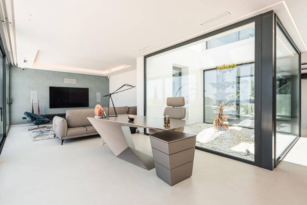 6 sovrum Villa till salu i Benahavis med pool - 4 980 000 € (Ref: 8162732)