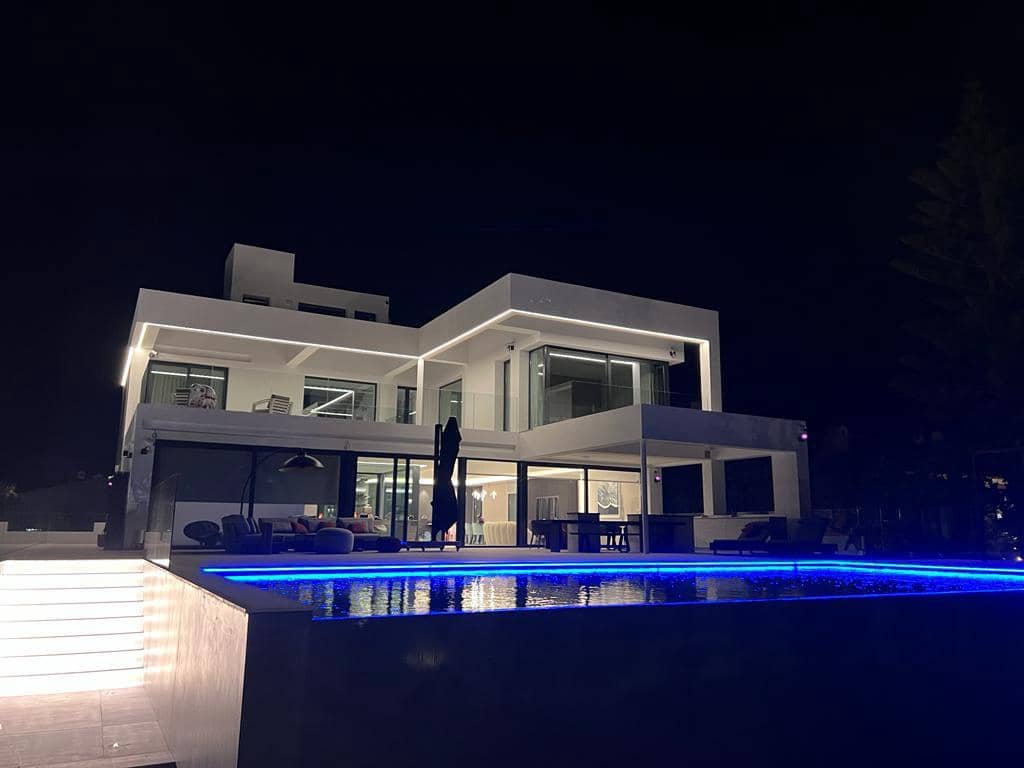 6 sovrum Villa till salu i Benahavis med pool - 4 980 000 € (Ref: 8162732)